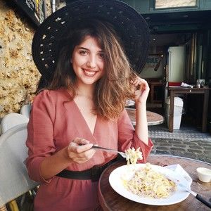 Meet your Posher, Sindy